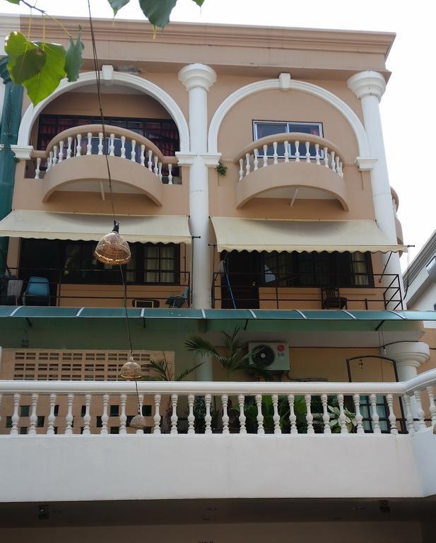 פאטאיה Indogee Apartments מראה חיצוני תמונה